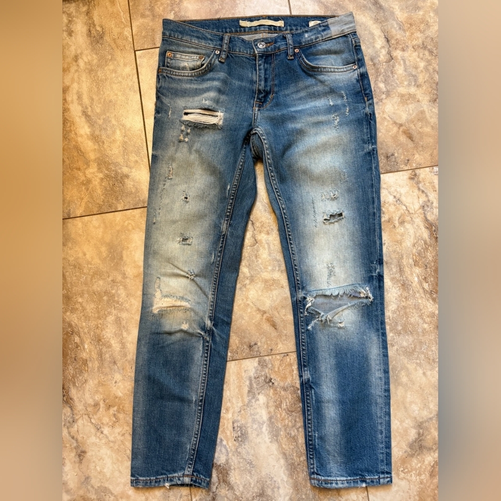Zara Woman Premium Denim Collection Distressed Jeans Relaxed Fit Size 2